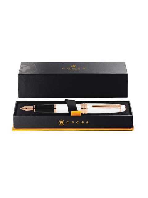 Cross White & Black Pearlescent Lacquer Fountain pen With Appointments