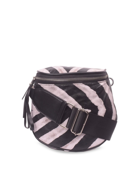 Bagkok Black & Off-White Printed Hobo Bag
