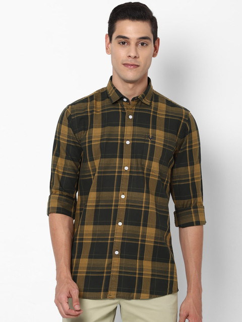Solly Jeans Co. Men Black & Taupe Pure Cotton Regular Fit Checked Casual Shirt
Solly Jeans Co. Men Black & Taupe Pure Cotton Regular Fit Checked Casual Shirt