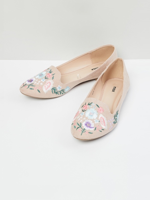 max Women Beige Ballerinas