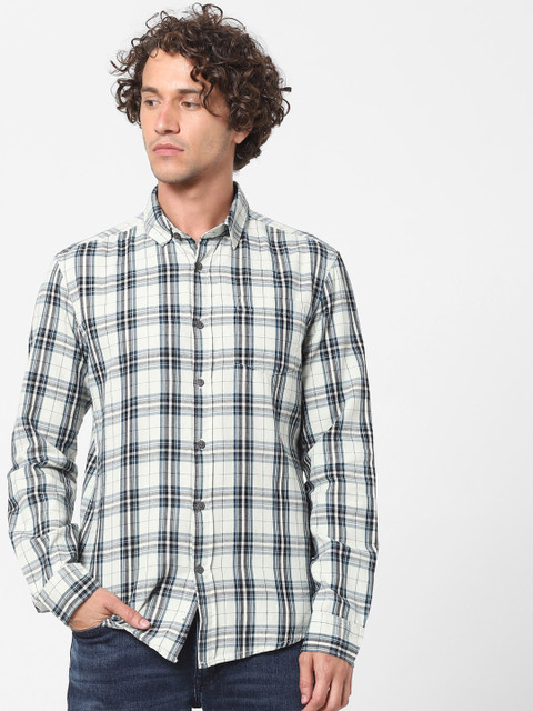 Celio Men Off White Tartan Checks Checked Cotton Casual Shirt 
Celio Men Off White Tartan Checks Checked Cotton Casual Shirt