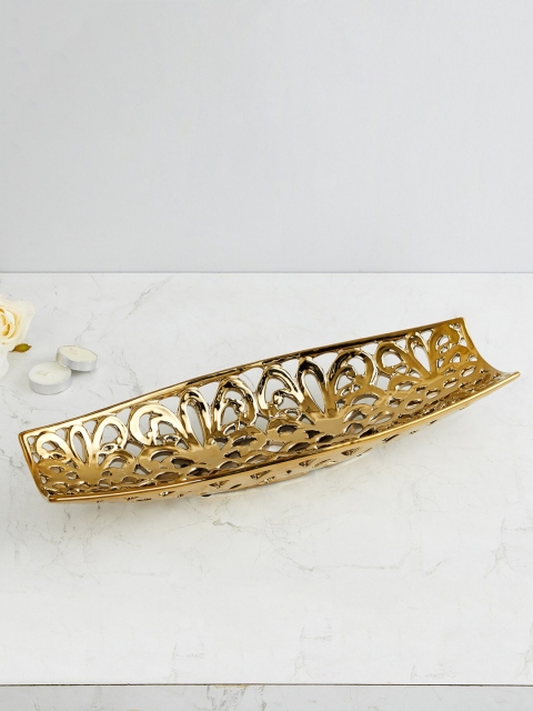 Home Centre Gold-Toned Stellar Celestial Carved & Embossed Decorative Platter
Home Centre Gold-Toned Stellar Celestial Carved & Embossed Decorative Platter