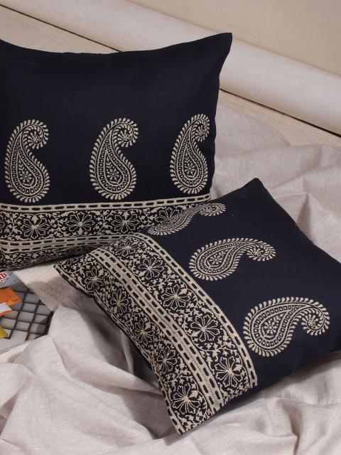 Molcha Black & Off White Set of 2 Harini Pisely Hand Block Printed Square Cushion Covers
Molcha Black & Off White Set of 2 Harini Pisely Hand Block Printed Square Cushion Covers