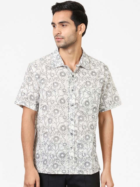 Fabindia Men White & Grey Printed Cotton Regular Fit Casual Shirt
