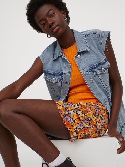 H&M Women Orange & Purple Printed Textured Shorts