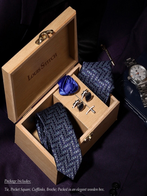 LOUIS STITCH Men Blue Set of Tie & cufflinks With Pocket Square Brooch Suit Accessories
LOUIS STITCH Men Blue Set of Tie & cufflinks With Pocket Square Brooch Suit Accessories
