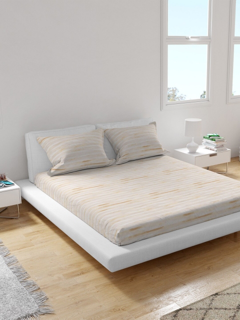 Himeya Tan Brown & White Striped 150 TC Cotton King Sustainable Bedsheet with 2 Pillow Covers
Himeya Tan Brown & White Striped 150 TC Cotton King Sustainable Bedsheet with 2 Pillow Covers