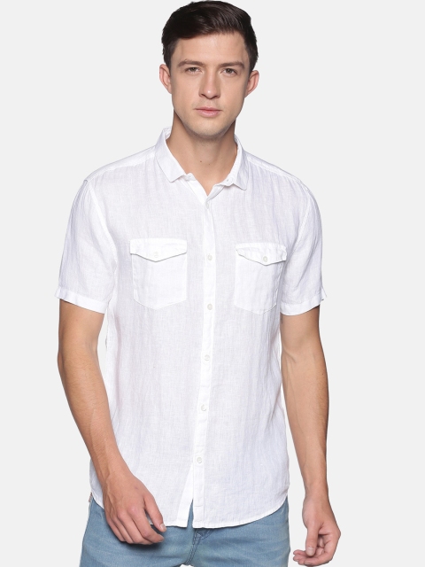 SHOWOFF Men White Linen Slim Fit Solid Casual Shirt