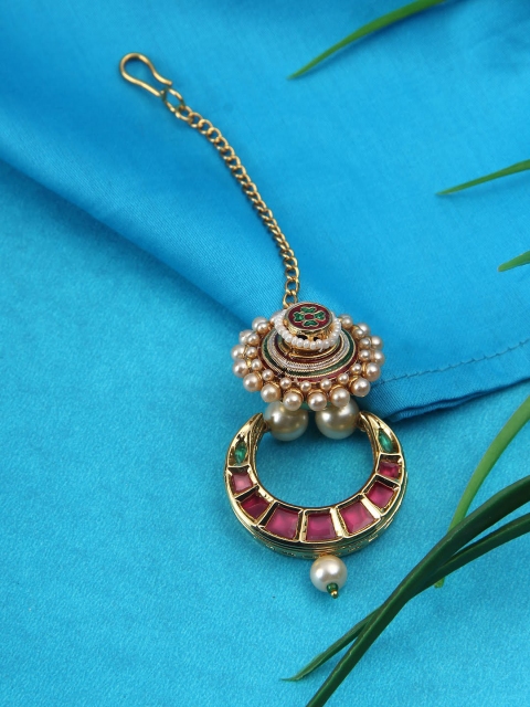 Adwitiya Collection 24 CT Gold-Plated Pink & Off-White Kundan-Studded & Pearl Beaded Handcrafted Maang Tikka
Adwitiya Collection 24 CT Gold-Plated Pink & Off-White Kundan-Studded & Pearl Beaded Handcrafted Maang Tikka