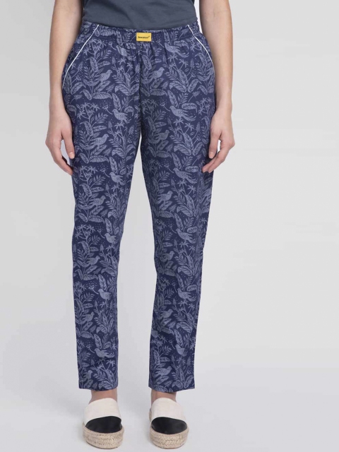 Bewakoof Women Blue Floral Printed Lounge Pants