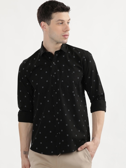 V2 Value & Variety Men Black Slim Fit Printed Casual Shirt