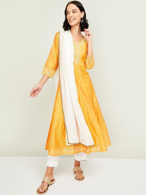 Melange by Lifestyle Women Mustard & White Embroidered Kurta with Trousers & Dupatta
Melange by Lifestyle Women Mustard & White Embroidered Kurta with Trousers & Dupatta