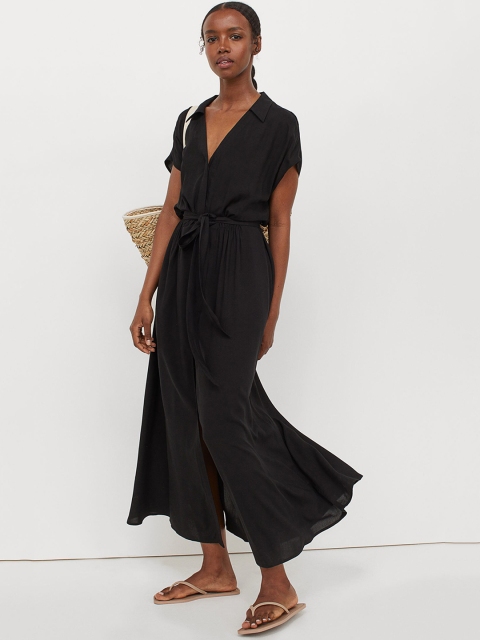 H&M Black Solid Tie-Belt Shirt Dress