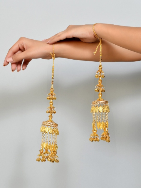 Silvermerc Designs Set Of 2 Gold-toned & Off-White Pearl Beaded Gold-Plated Kaleeras
Silvermerc Designs Set Of 2 Gold-toned & Off-White Pearl Beaded Gold-Plated Kaleeras
