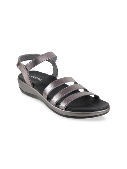 Metro Women Gunmetal-Toned Solid Flatforms, Metallic