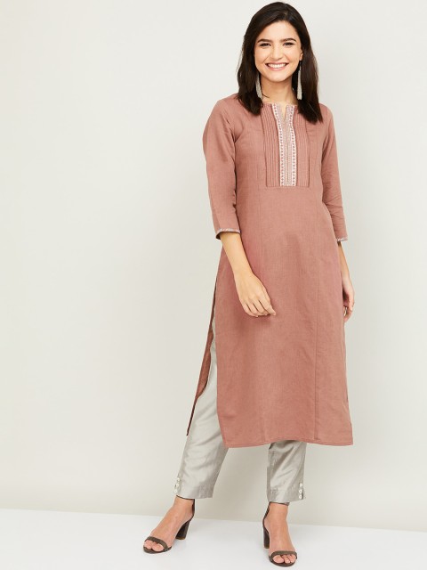 Melange by Lifestyle Women Brown Cotton Yoke Design Thread Work Straight Kurta