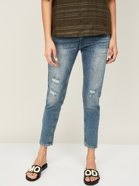 Ginger by Lifestyle Women light Blue High-Rise Low Distress Heavy Fade Slim Fit Jeans
Ginger by Lifestyle Women light Blue High-Rise Low Distress Heavy Fade Slim Fit Jeans