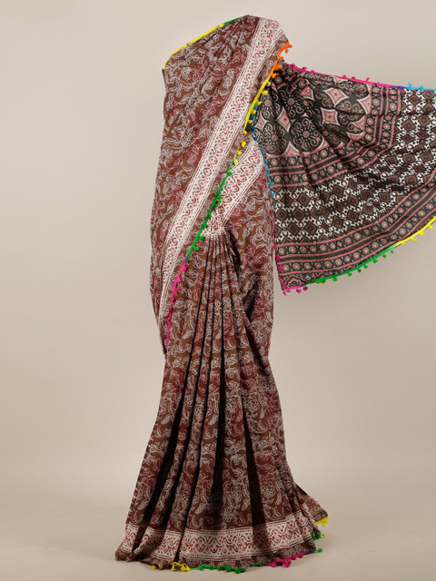 Pothys Brown & White Ethnic Motifs Saree
Pothys Brown & White Ethnic Motifs Saree