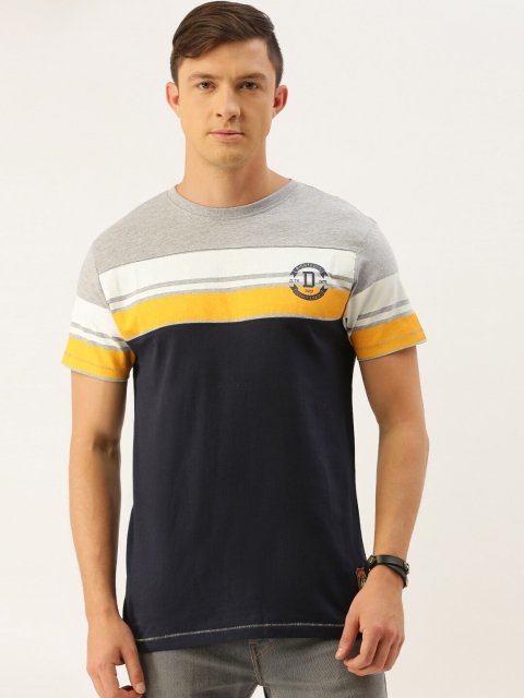 Difference of Opinion Men Grey Melange Colourblocked Extended Sleeves Applique T-shirt
Difference of Opinion Men Grey Melange Colourblocked Extended Sleeves Applique T-shirt