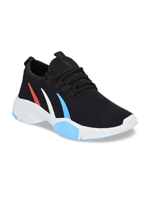 Fentacia Men White Woven Design Sneakers
