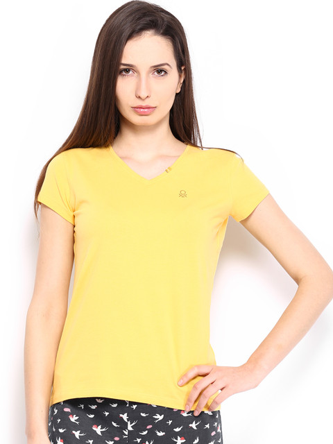 Undercolors of Benetton Women Yellow T-shirt 
Undercolors of Benetton Women Yellow T-shirt