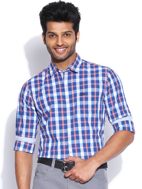 Flying Machine Men White & Blue Checked Casual Shirt