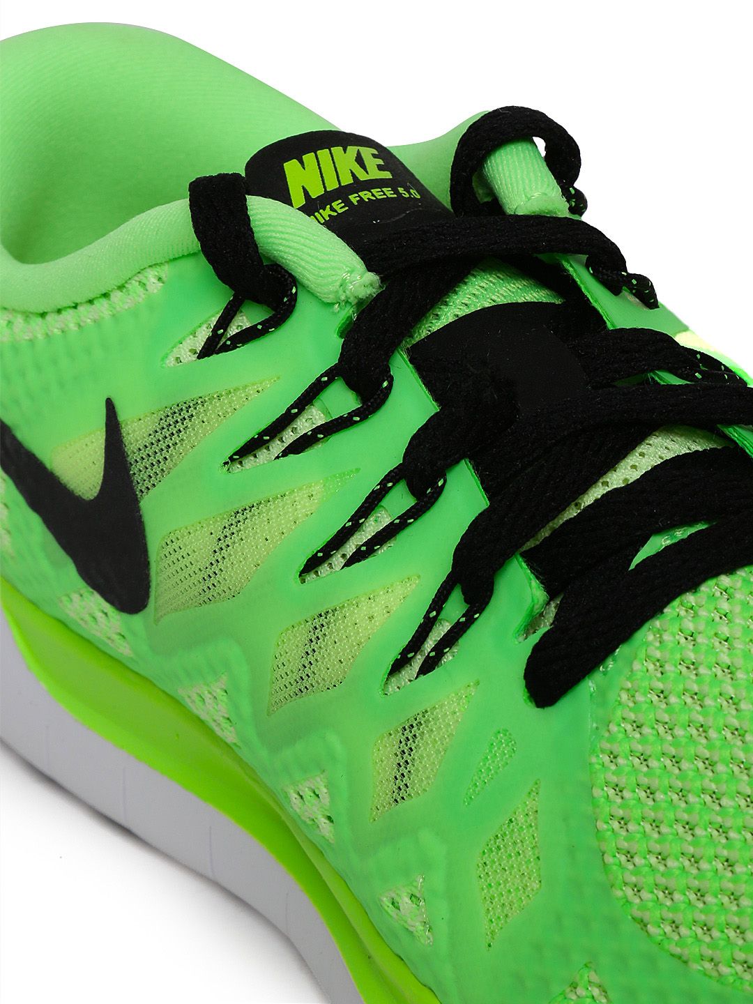 lime green nike womens running shoes