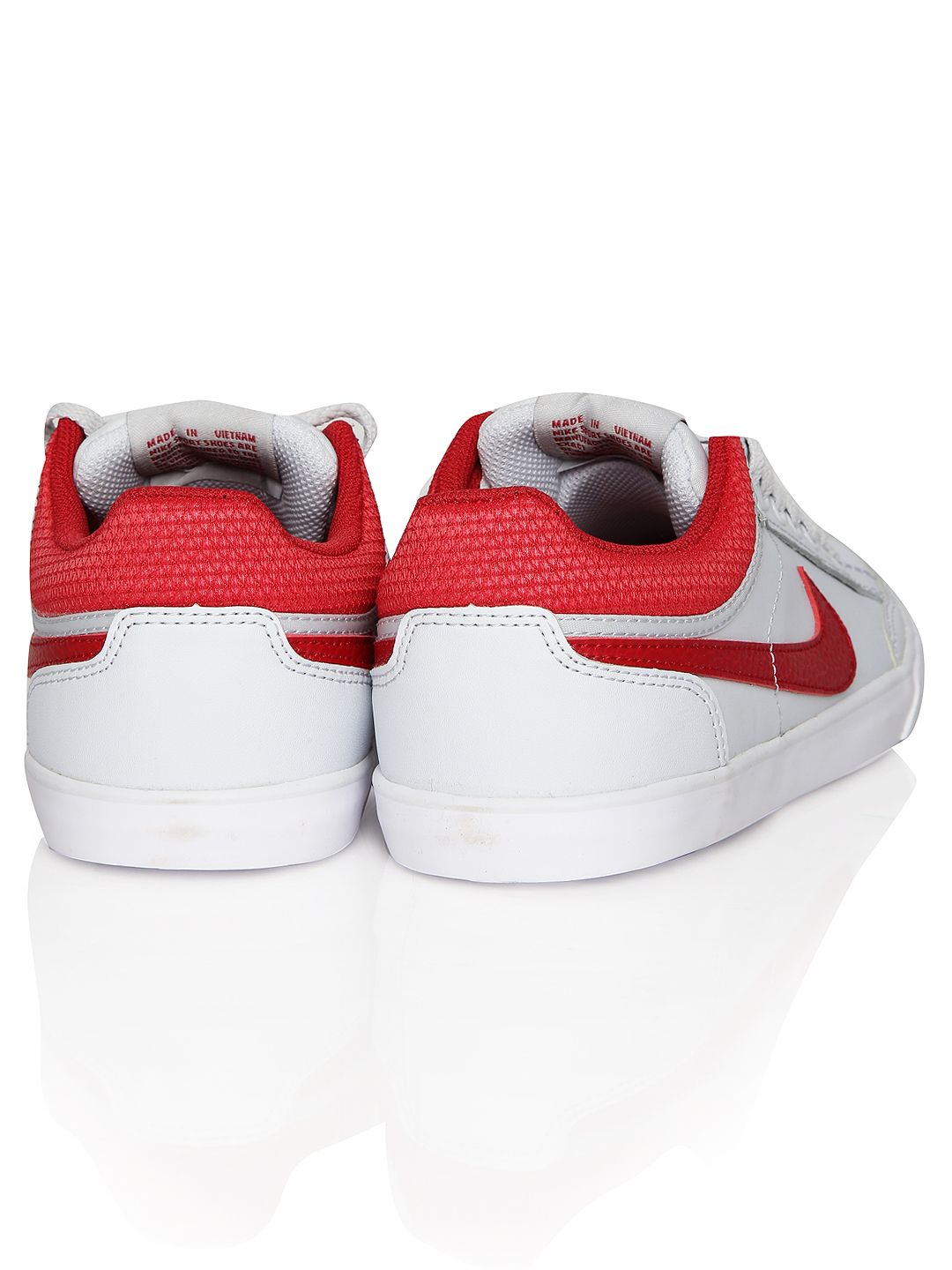 nike capri iii low