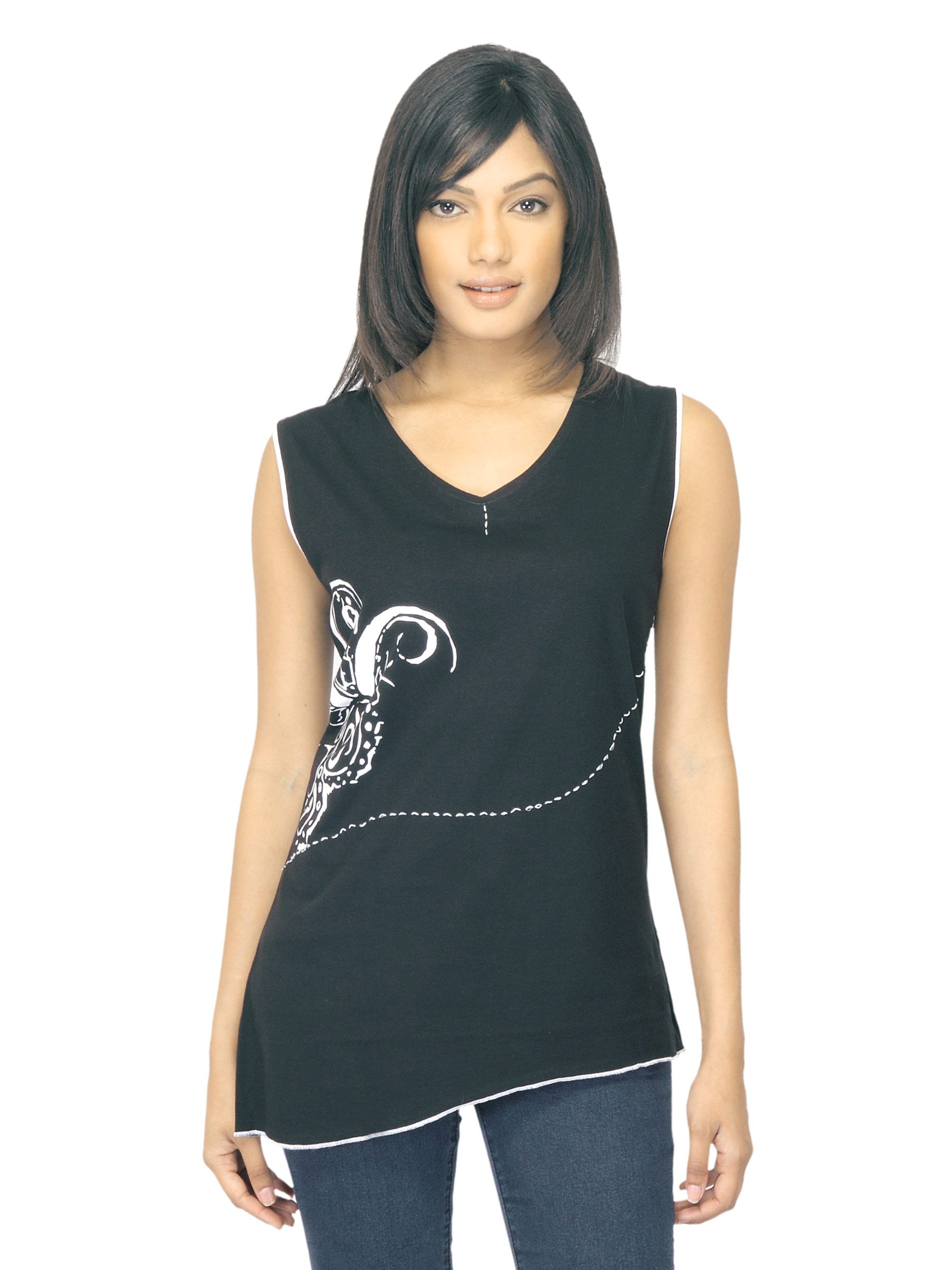 Urban Yoga Women Printed Black Top