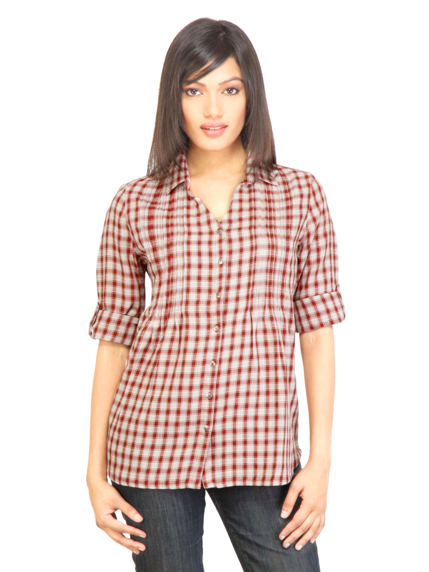 Arrow Woman Hallie Red Shirt