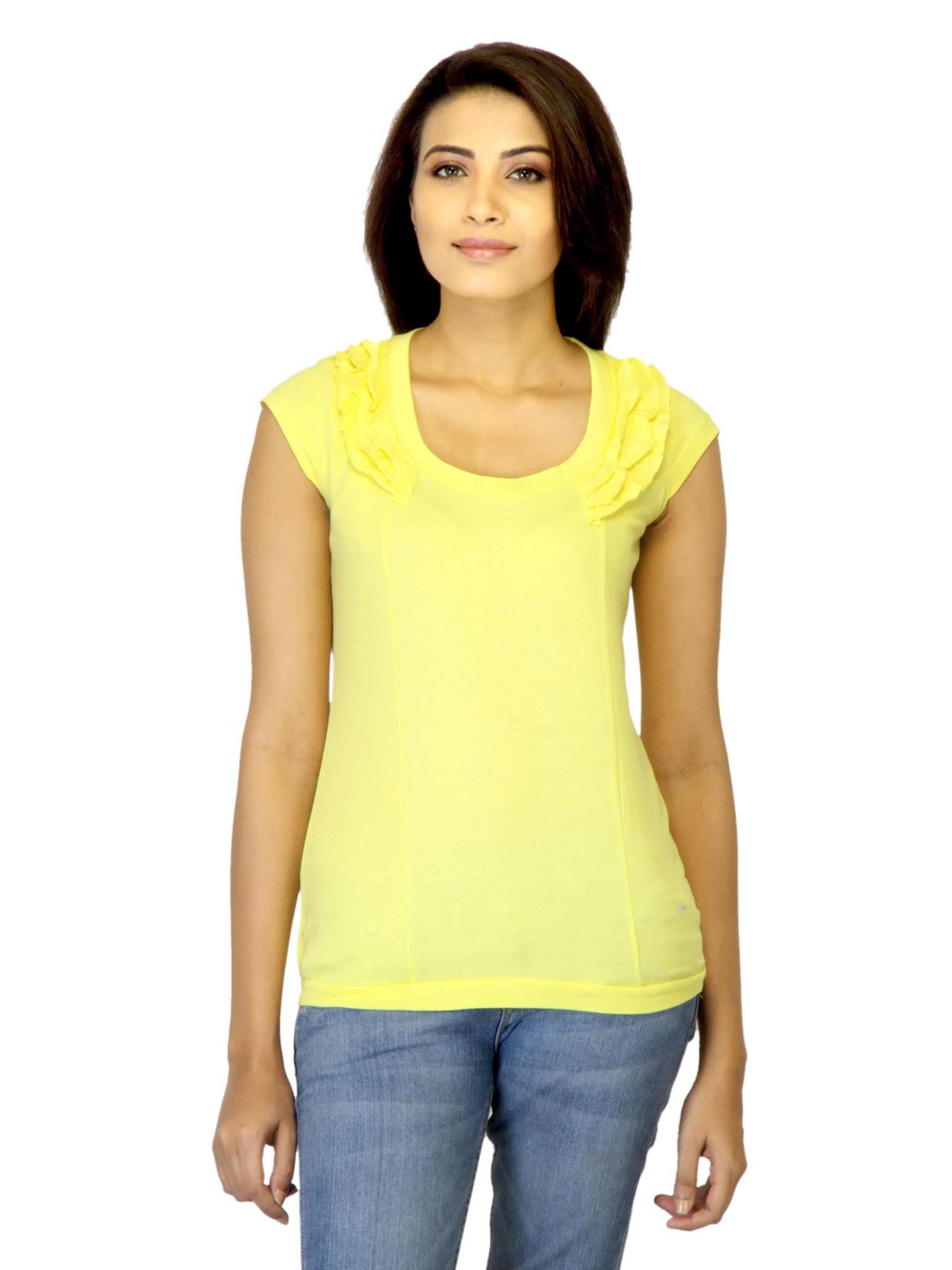 Arrow Woman Yellow Top