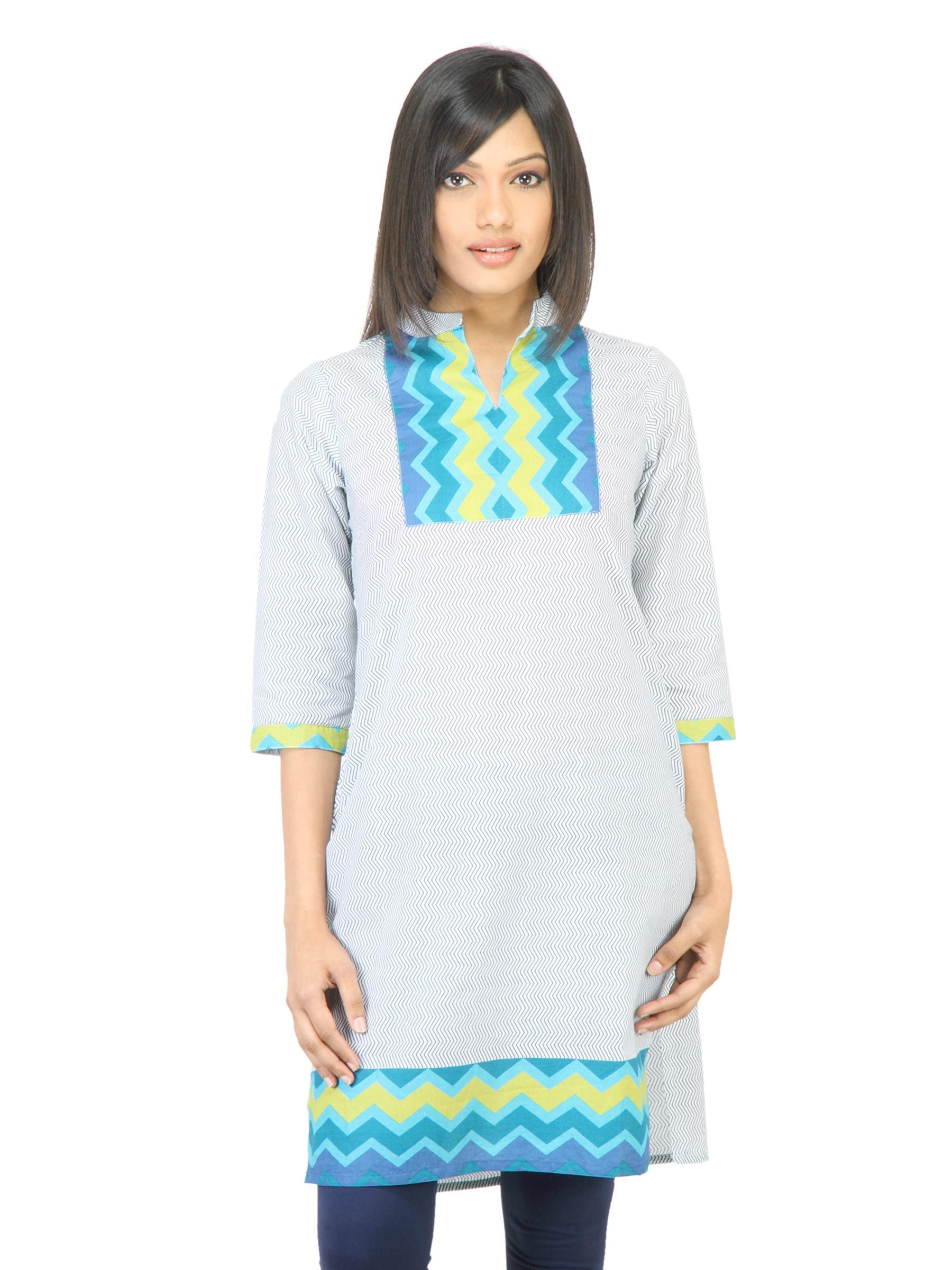 Vishudh Women Printed White and Navy Blue Kurta