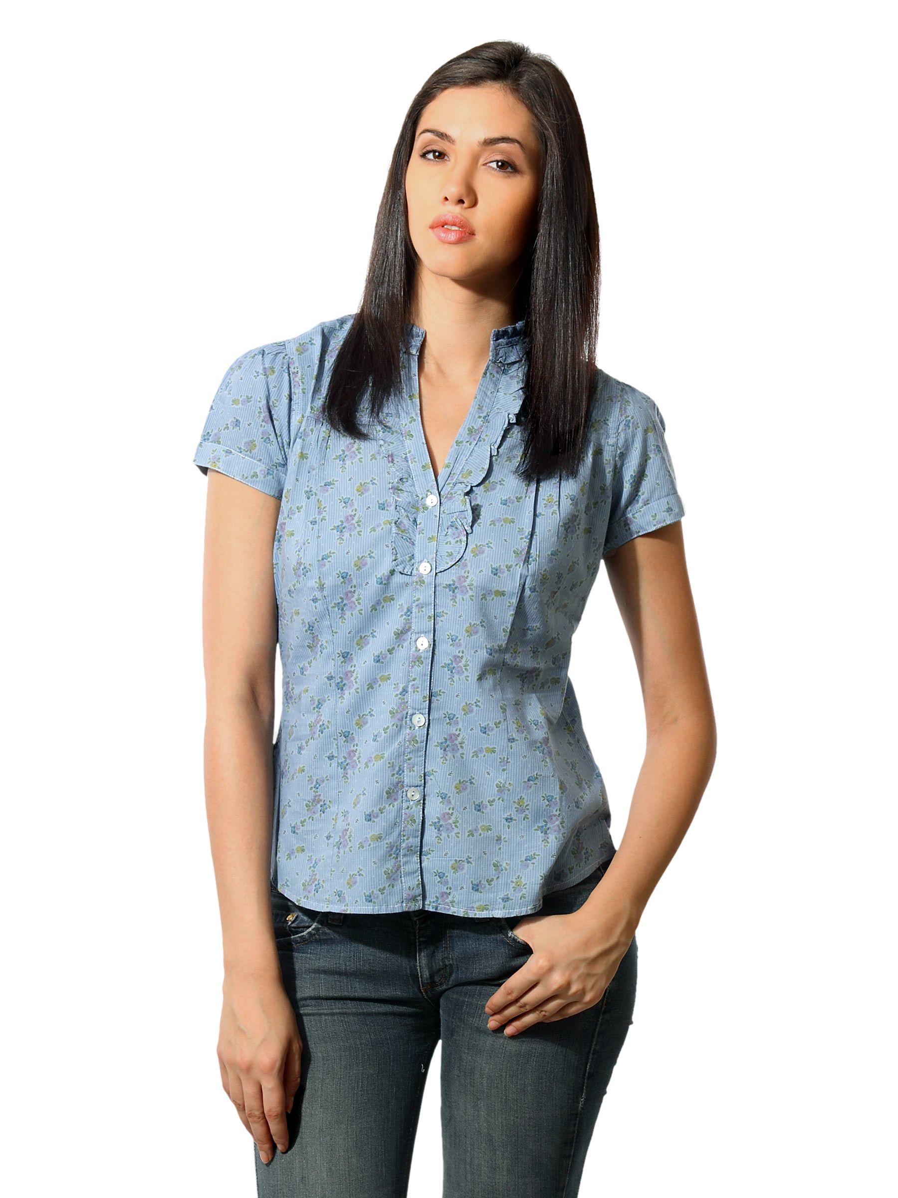 Mineral Women Blue Floral Print Shirt