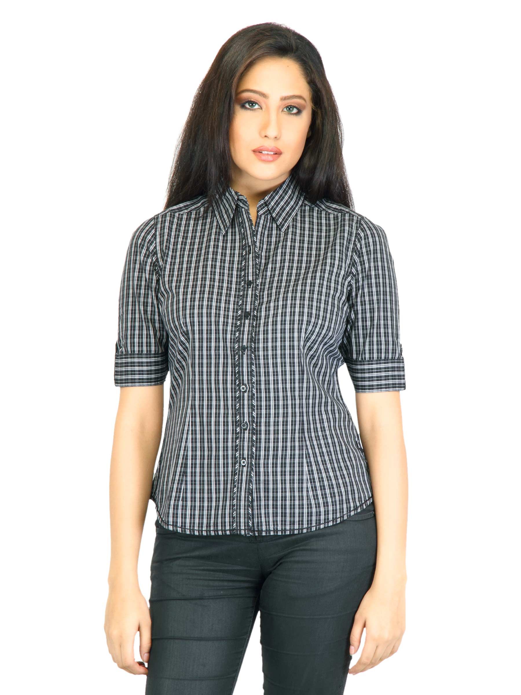 Scullers Women Check Black Shirt