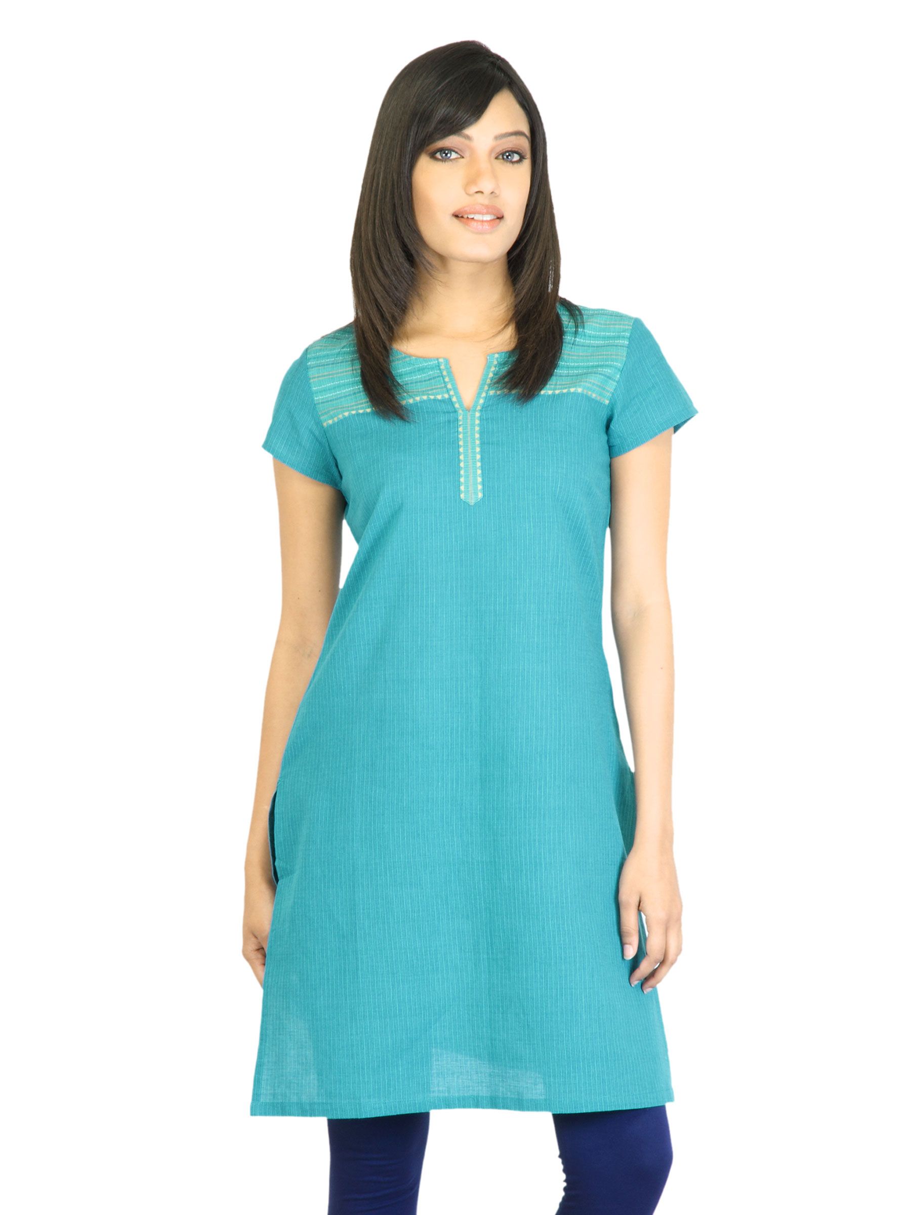 Aurelia Women Blue Striped Kurta