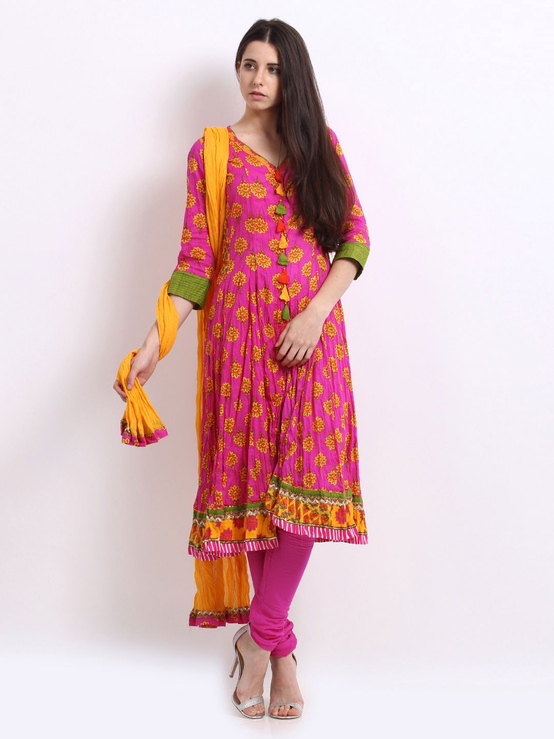 Buy Women's Fashion Salwar Suits Online. Behind the sari, suits are the next most popular item of clothing worn by indian women. It consists of 3 key elements-kameez (top), salwar (bottoms), and a dupatta (scarf like garment). Variety in Suits that Peachmode offers - Varieties in suits 1. Indo-western suit 2. Casual wear salwar kameez/Dress material 3. Party wear suit 4.