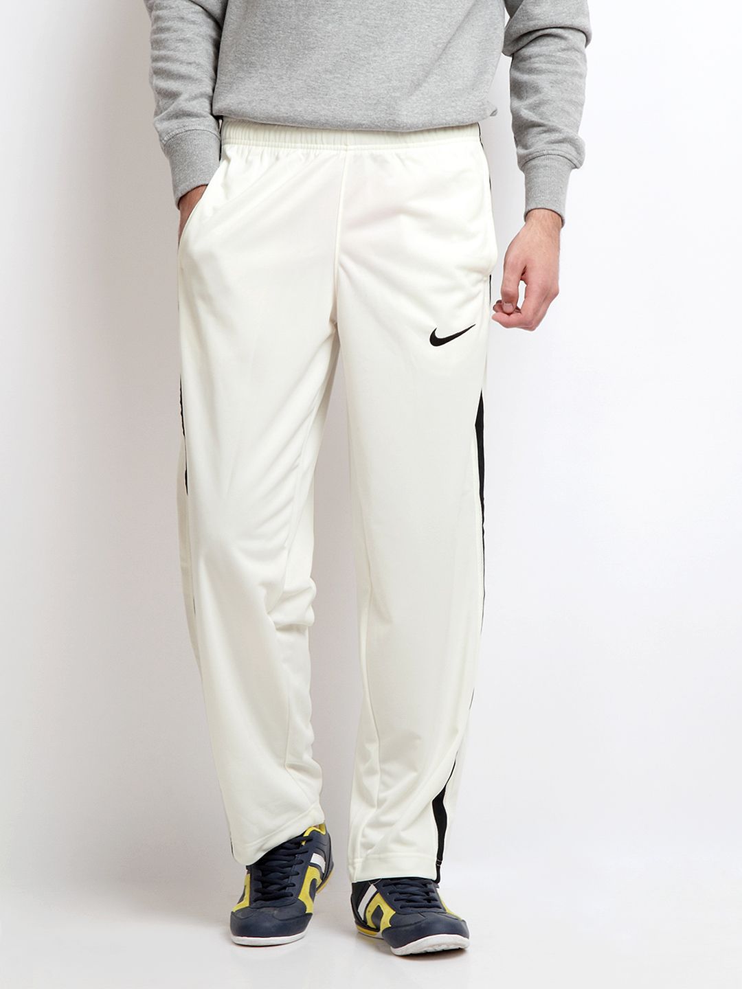Buy Nike Men White Track Pants - Track Pants for Men | Myntra