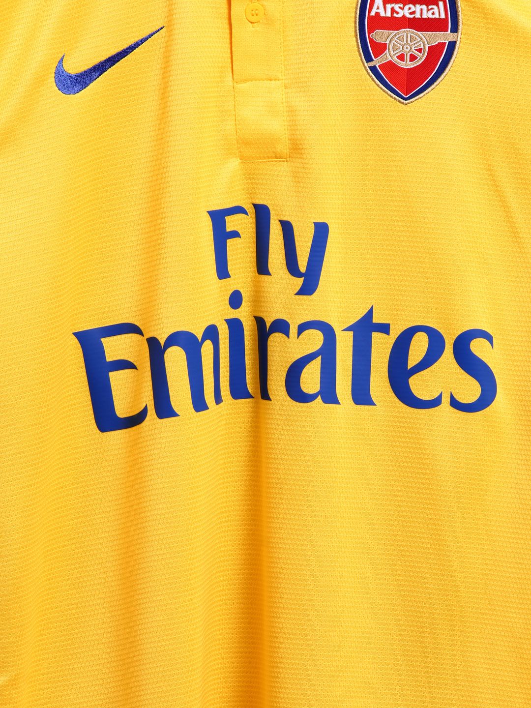 Buy Nike Men Yellow & Blue Arsenal Jersey - Tshirts for Men 155199