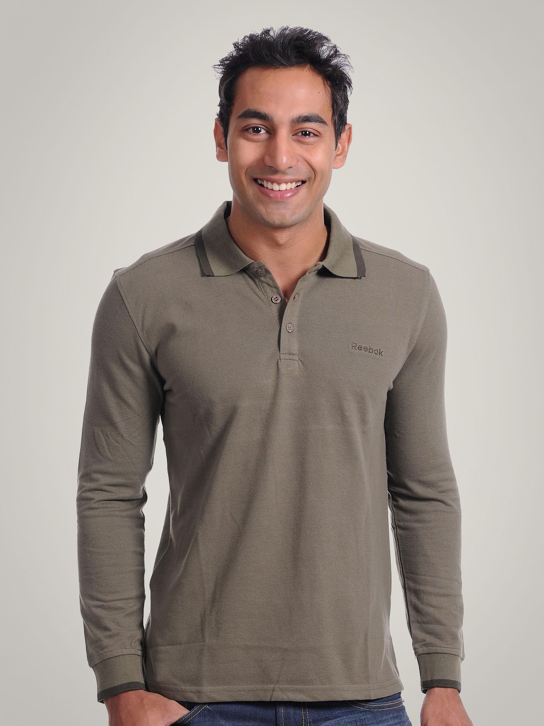 Reebok Men Green Polo T-shirt