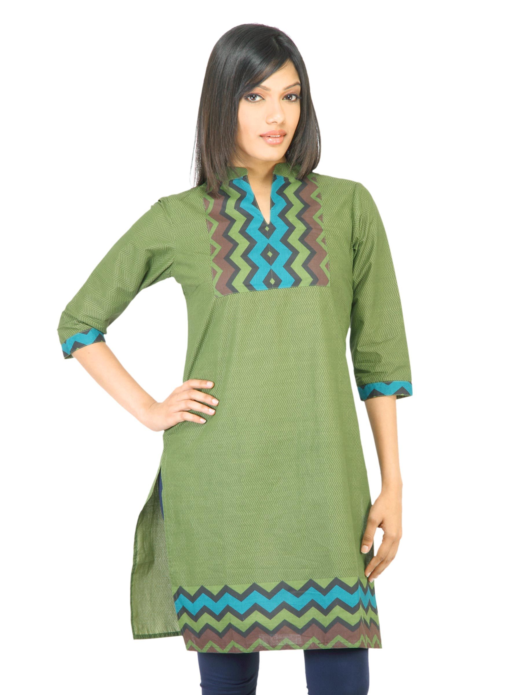 Vishudh Women Printed Green Kurta