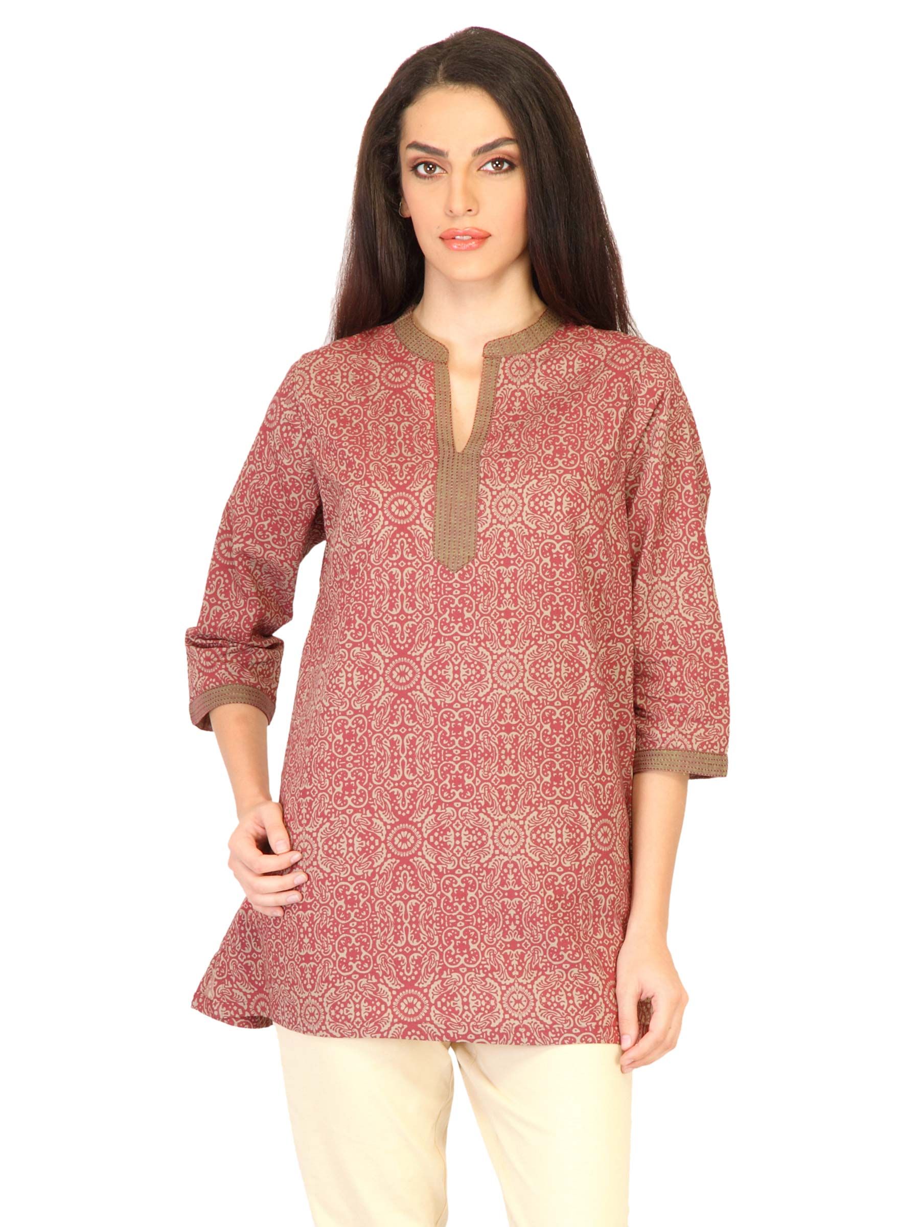 Aurelia Women Printed Red Kurtis
