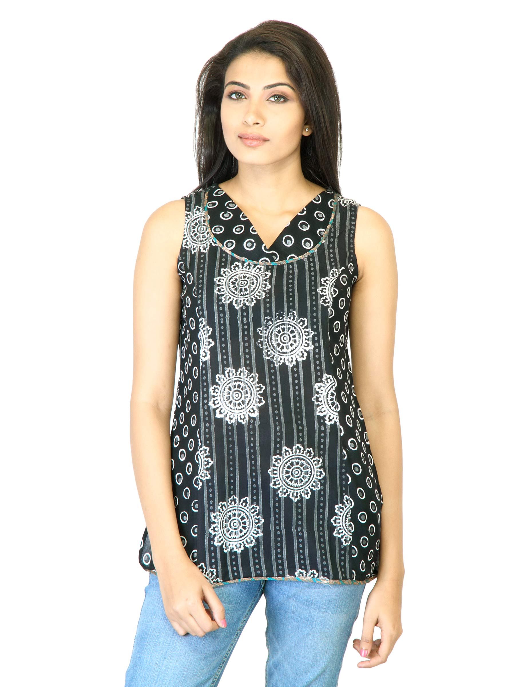 Mother Earth Women Black Printed Kurti