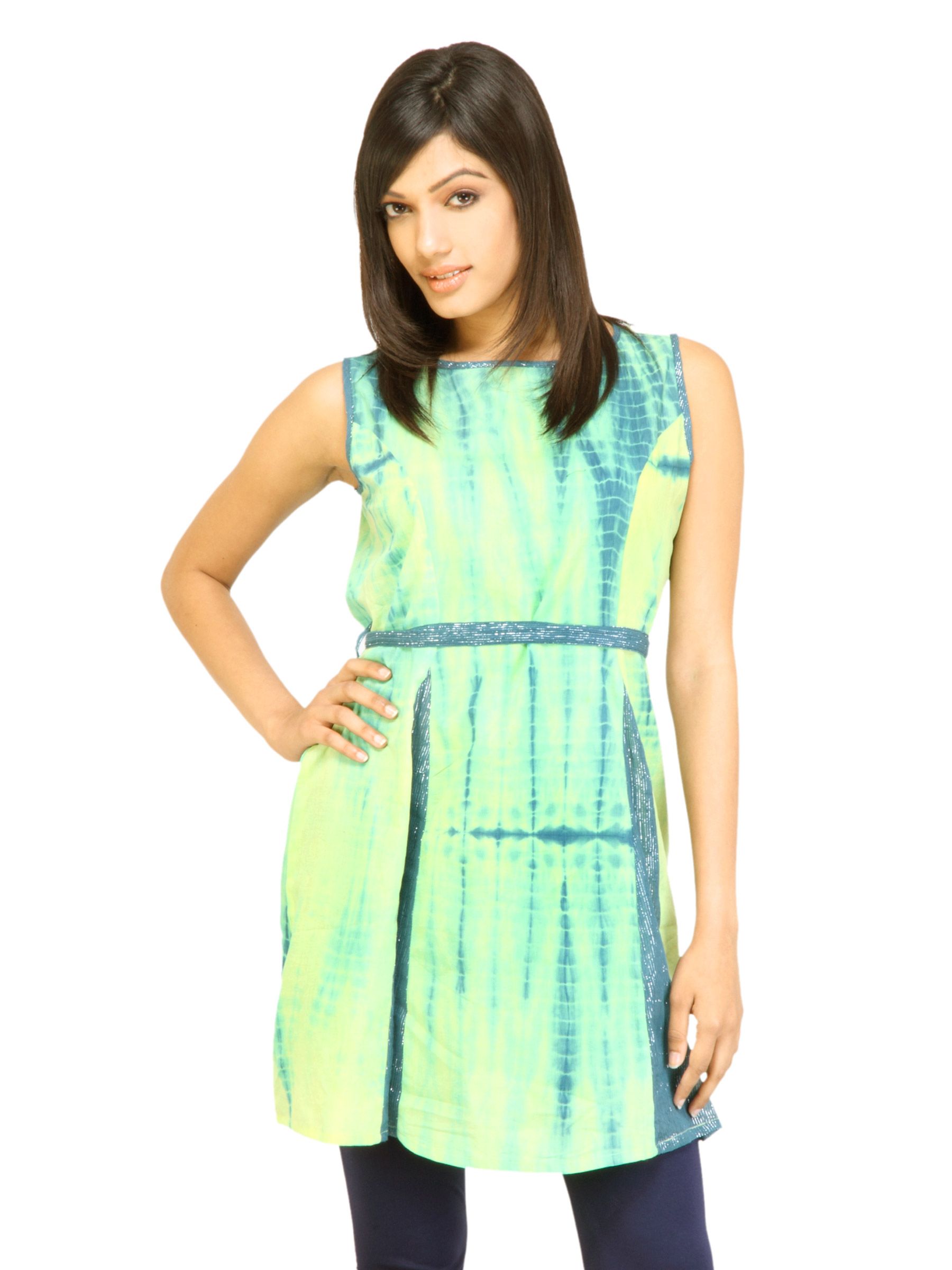 Mother Earth Women Printed Green Tunics