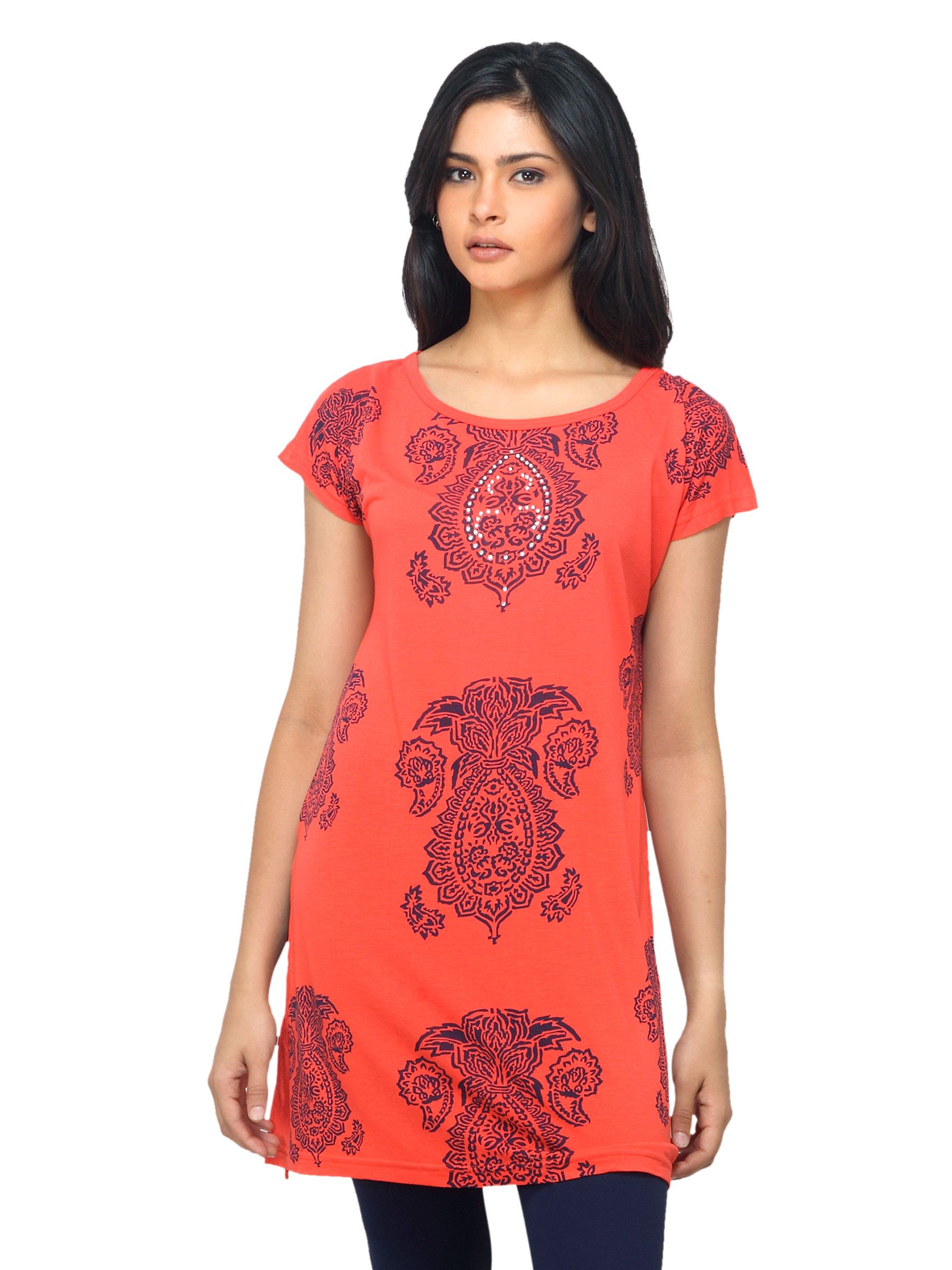 Urban Yoga Women Printed Red Tunic