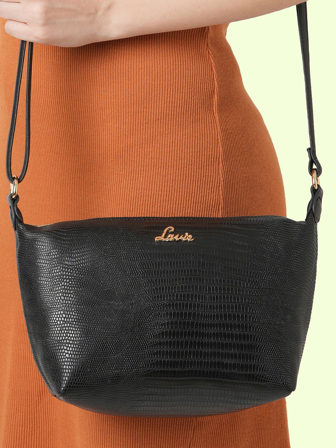 Lavie Moritz Csb Women Black Solid Curve Sling Bag