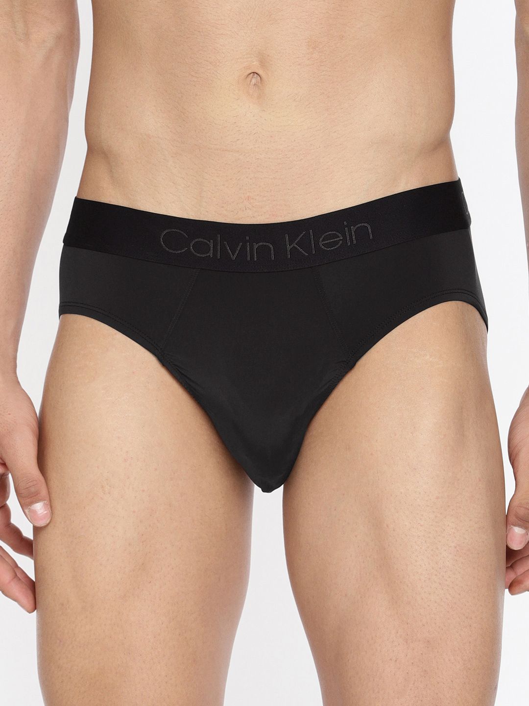 Calvin Klein Underwear Men Black Solid Basic Briefs NB1928001-image-38