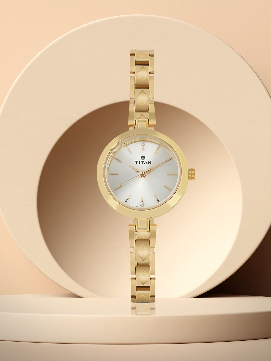 Titan Women Silver-Toned Analogue Watch 2598YM01-picture-36