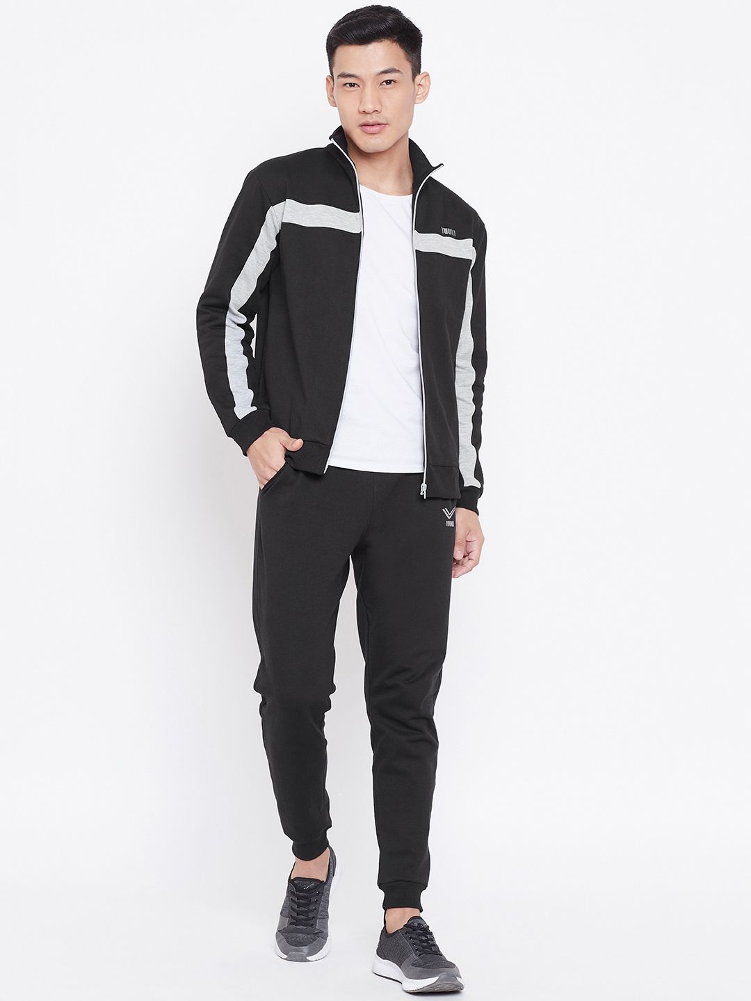 Yuuki Men Black Solid Tracksuit-picture-22