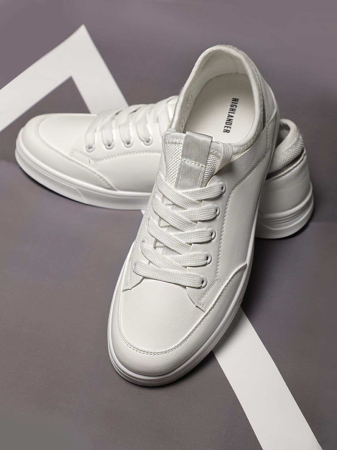 HIGHLANDER Men White Sneakers - Price History