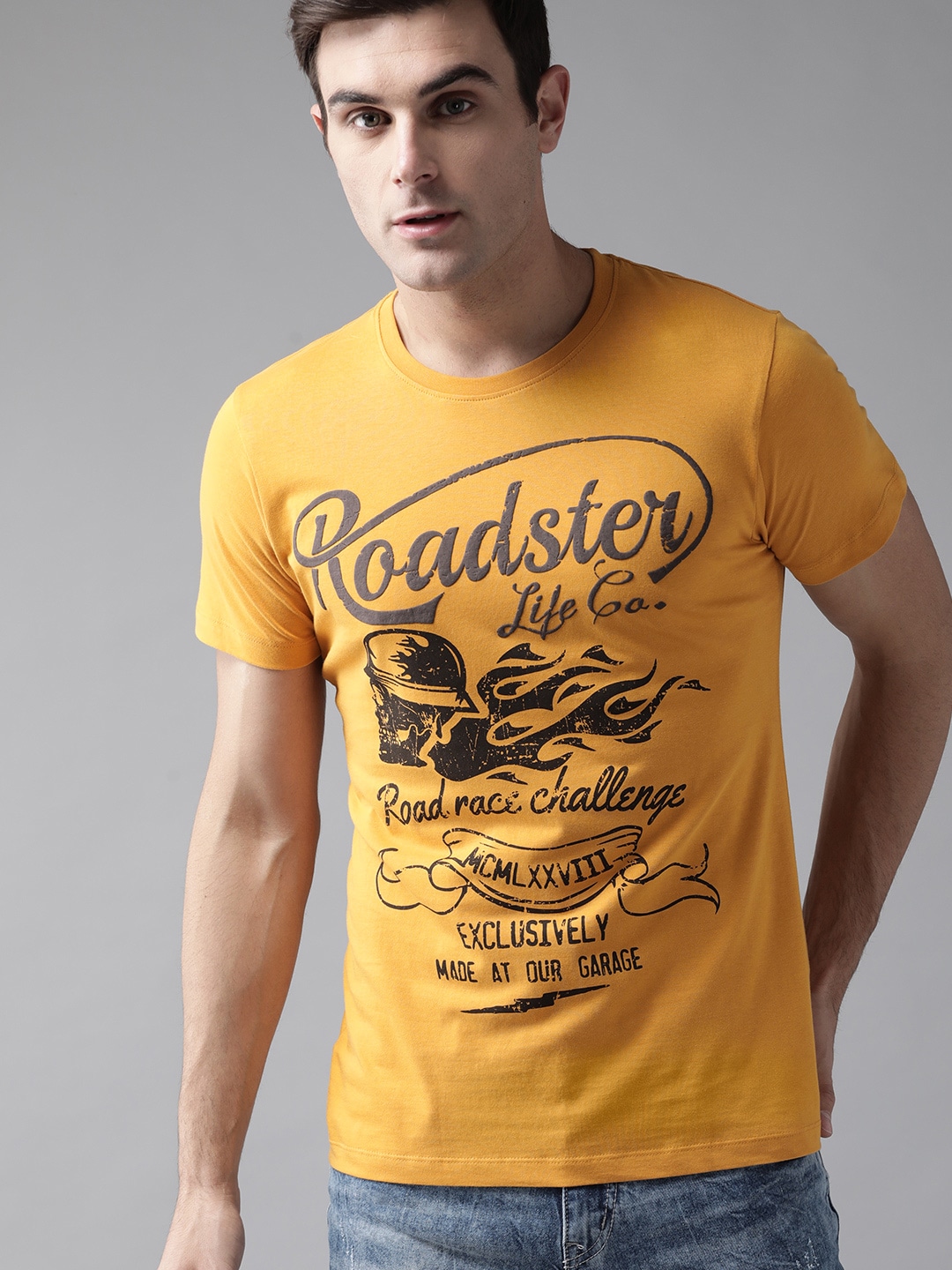 Roadster Men Mustard Yellow & Coffee Brown Printed Round Neck T-shirt